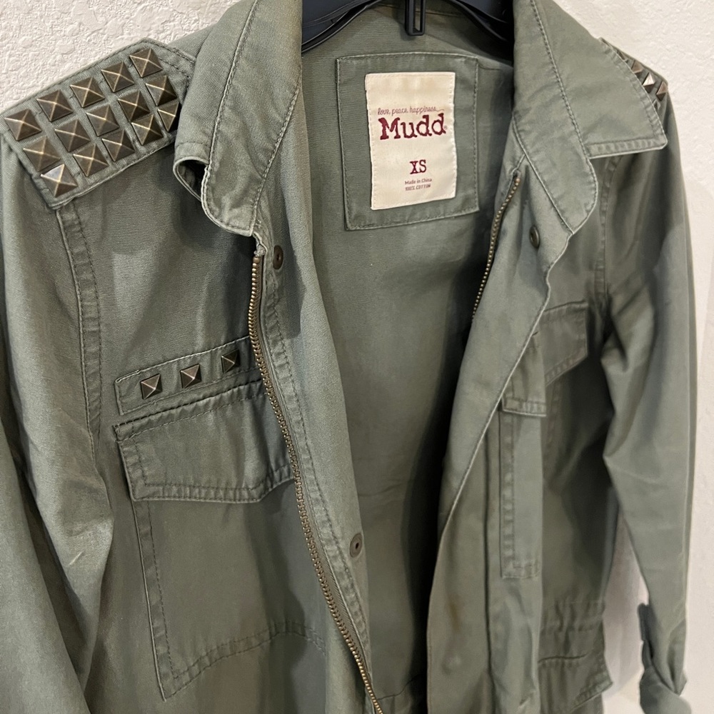 Green jacket - Picture 2 of 3